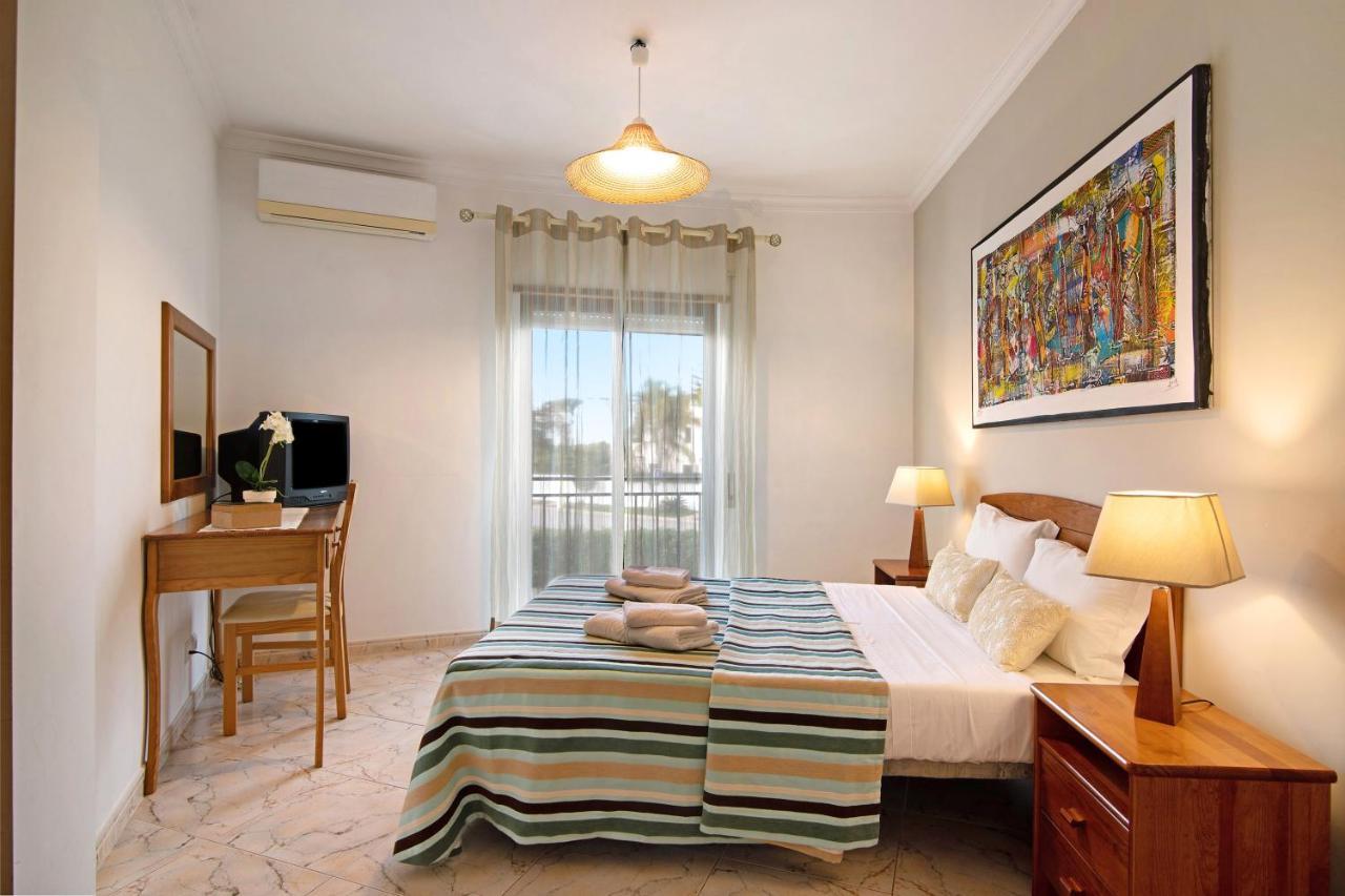Columbus Beach Apartment Quarteira Dış mekan fotoğraf