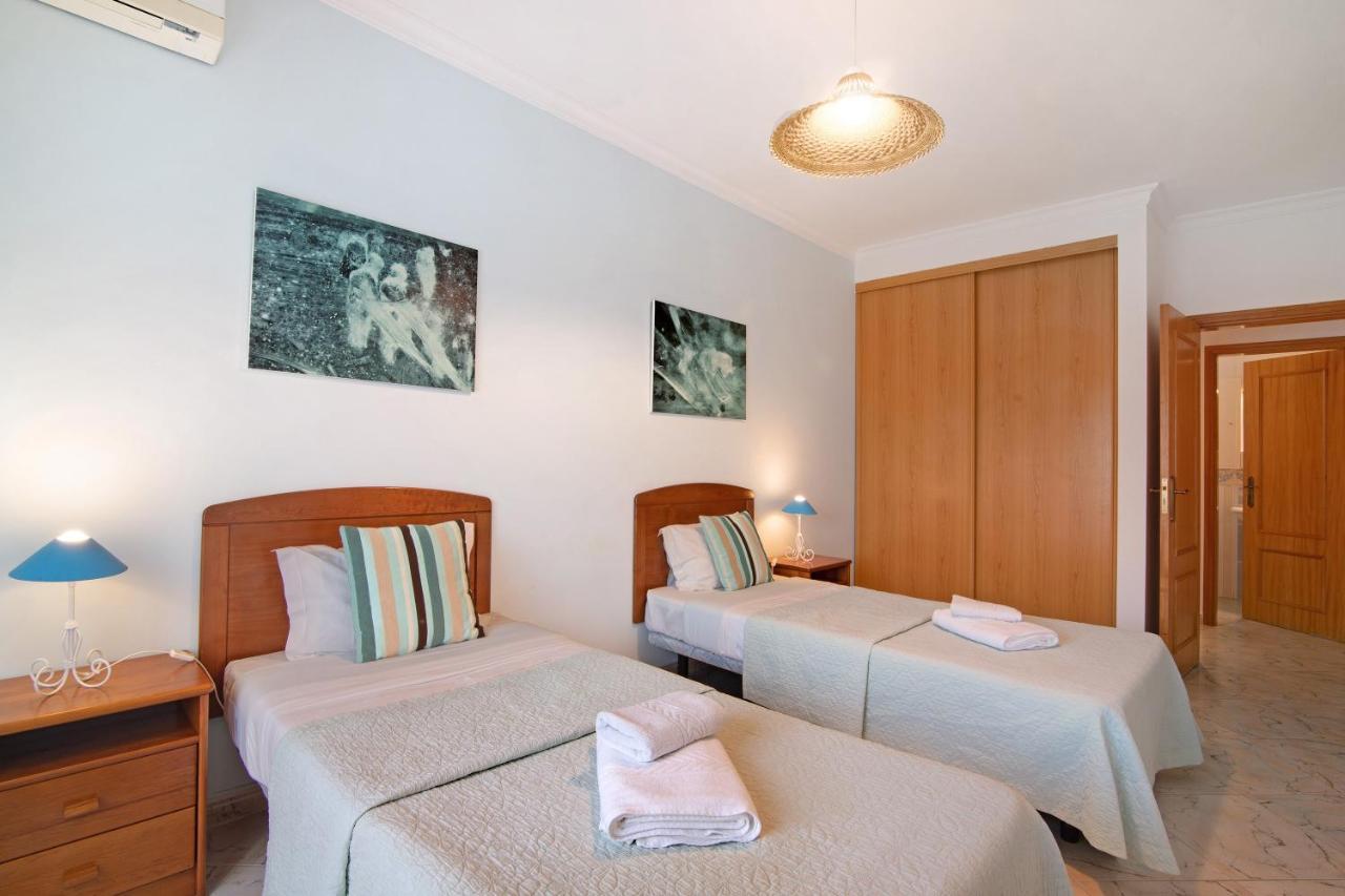 Columbus Beach Apartment Quarteira Dış mekan fotoğraf