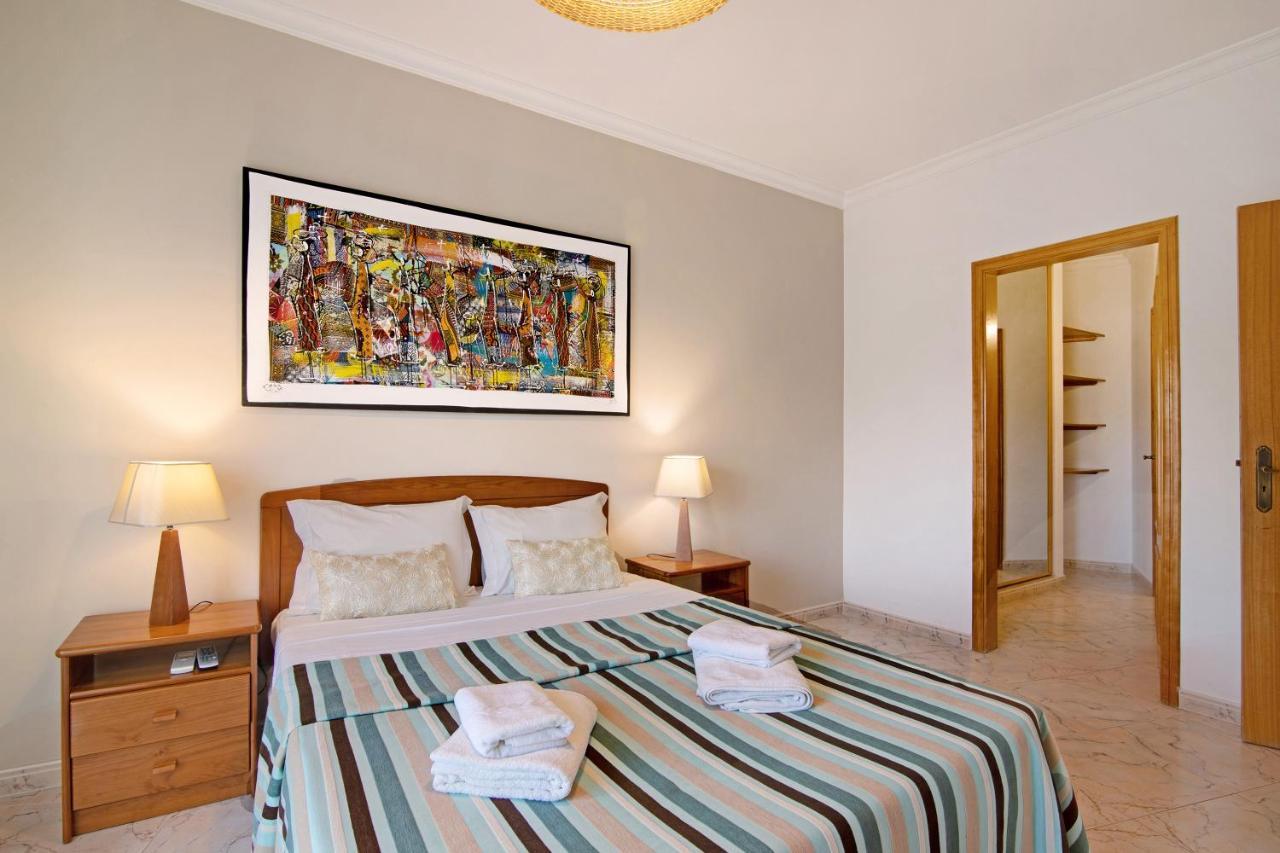 Columbus Beach Apartment Quarteira Dış mekan fotoğraf